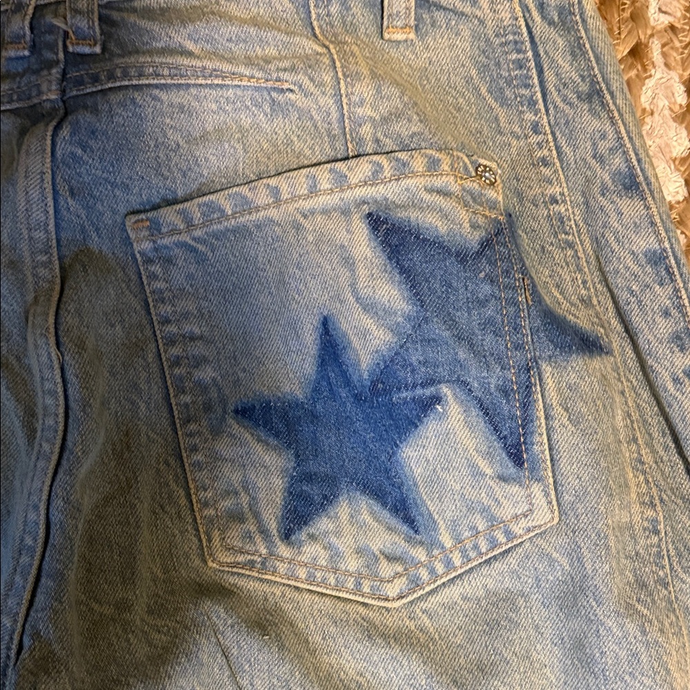 Free People/we the free barrel jeans Light Blue Button-Fly with stars Jeans Sz28 - Picture 7 of 7